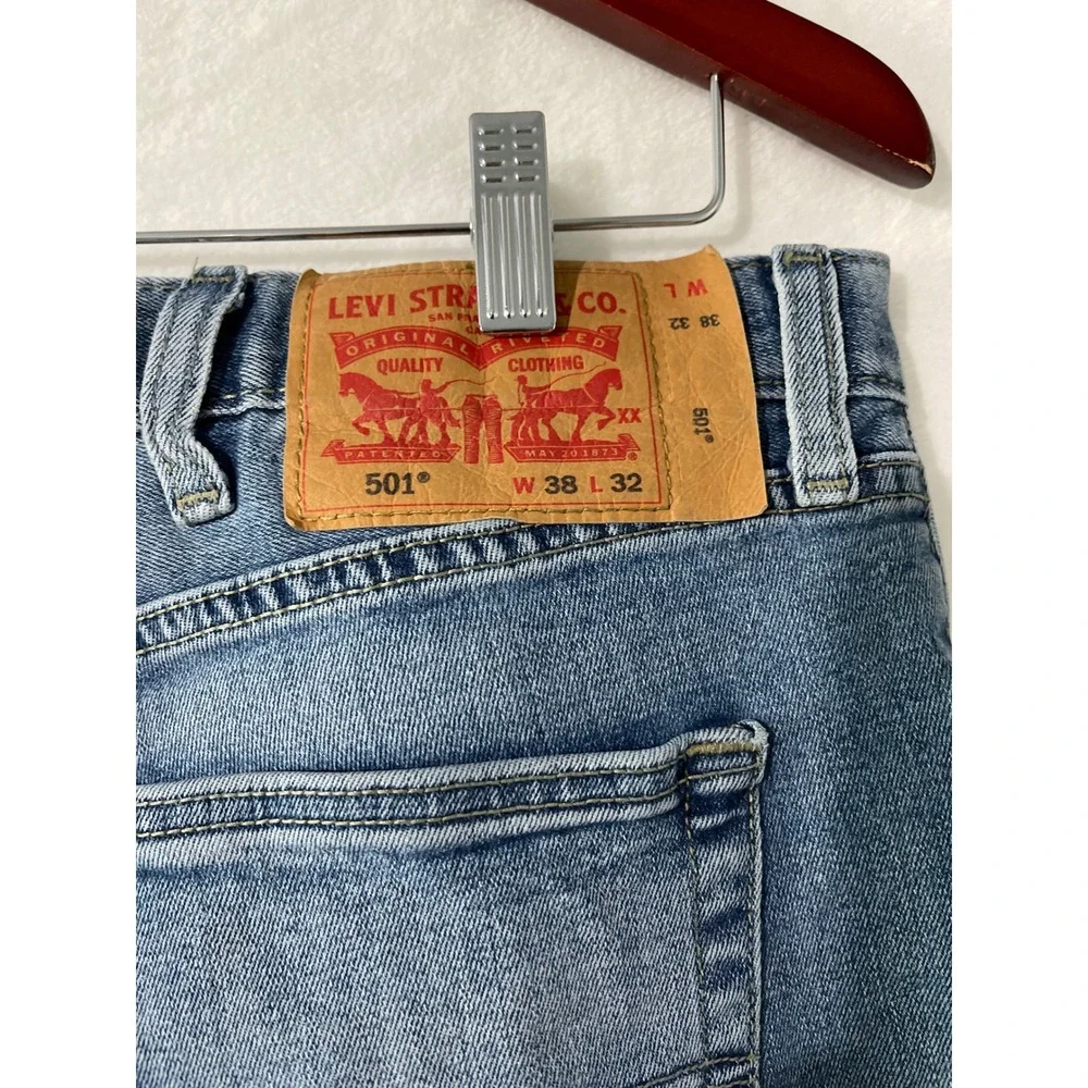 Levi's 501 Mens Jeans Classic Wash Button Fly Denim Straight Leg W38 L32